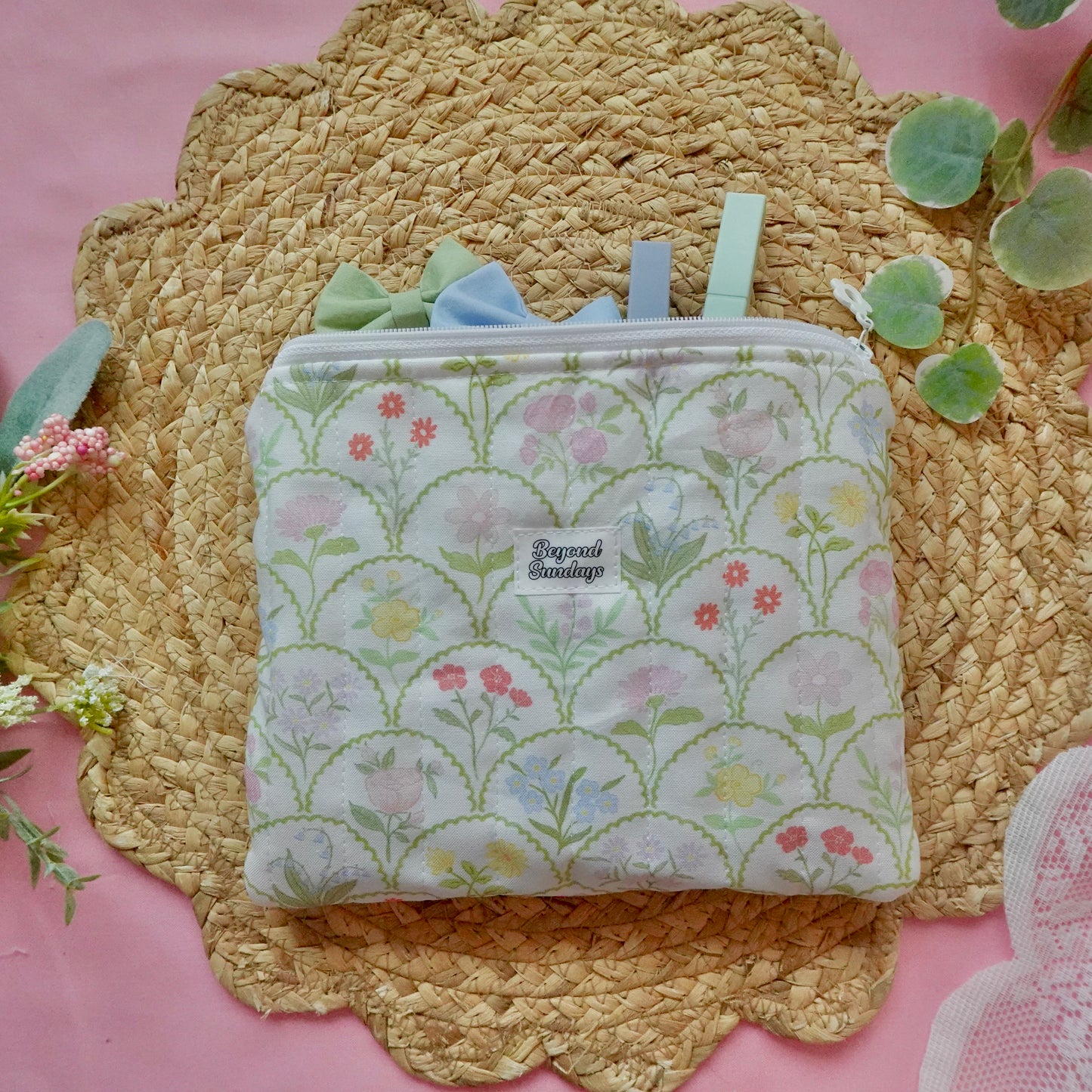 Garden Grace Pouch